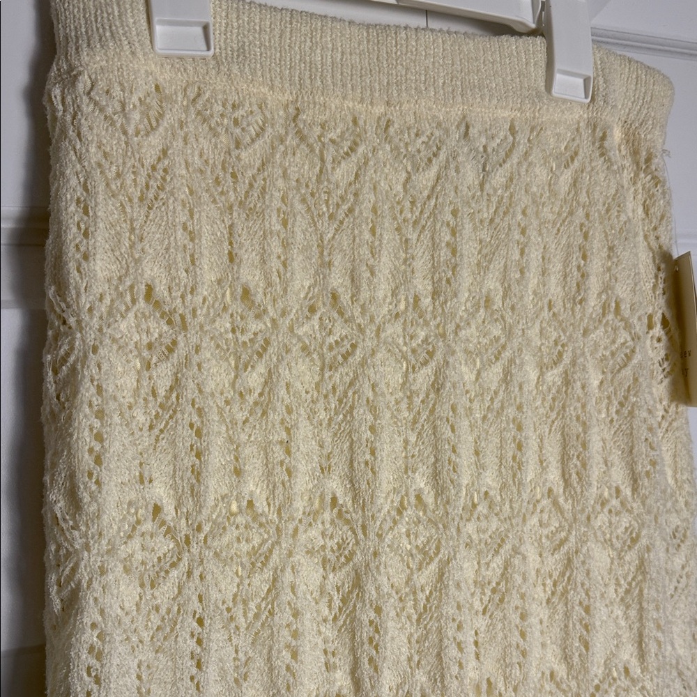 NWT A new day Cream Lace Pencil Skirt - Picture 4 of 9